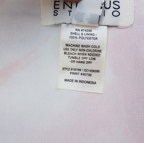 Enfocus Studio Dress - Picture 2 of 8